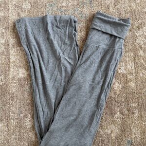 Never worn SKIMS gray ribbed fold over lounge pants